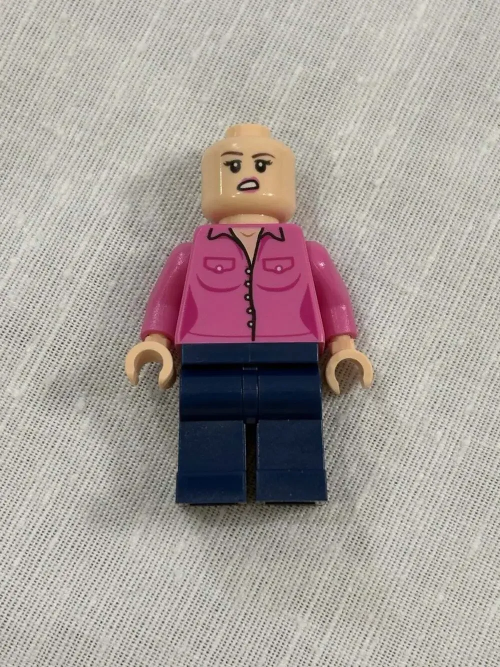 LEGO Big Bang Theory Penny Minifigure 2015 Idea 015